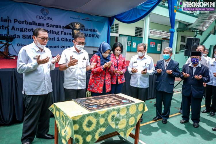 Bersama FIADIFA Bupati Ciamis Resmikan Sarana Prasarana di SMPN 1 Cikoneng