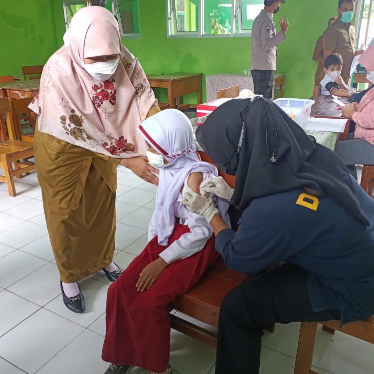 Polres Ciamis Polda Jabar Gelar Akselerasi Percepetan vaksinasi di Dua tempat