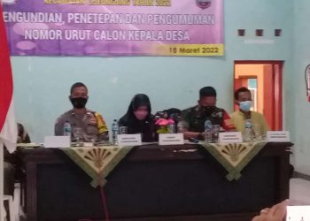 Polsek Cijeungjing Polres Ciamis Lakukan Monitoring Penetapan Nomor Urut Calkades di Desa Kertaharja