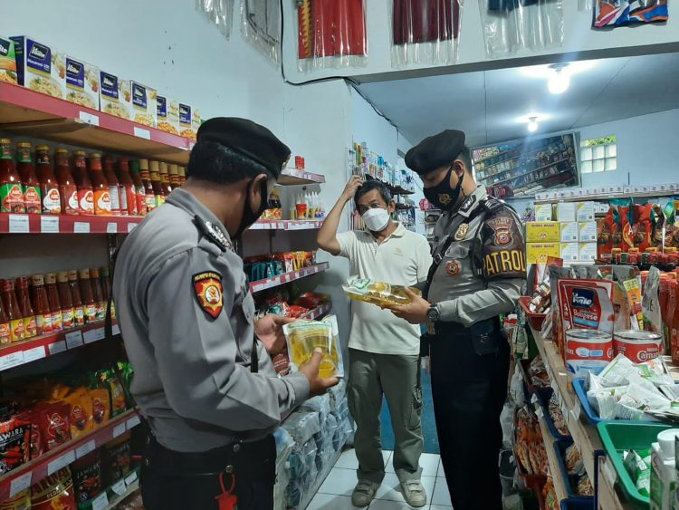 Sat Samapta Polres Ciamis Pantau Minyak Goreng Disejumlah Minimarket