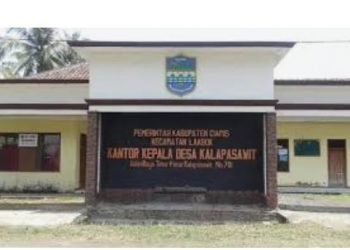 Sekretaris Desa (Plt) Desa Kalapasawit Enggan di Wawancara Diduga Punya Kesalahan.