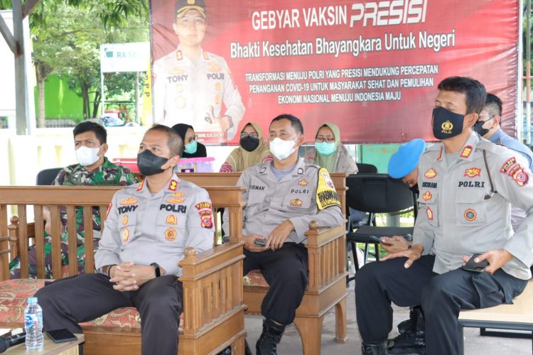 Kapolres Ciamis Ikuti Vidcon Pelaksanaan Vaksin Serentak Indonesia