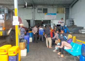 Kepolisian Resor Ciamis Giat Pemantauan Kerumunan Dilokasi Distributor Minyak Goreng