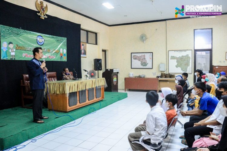 Wabup Ciamis Bersama Baraya Lintas Kota Santuni Anak Yatim dan Jompo