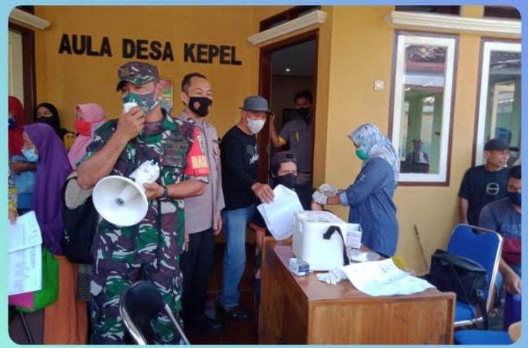 Guna Berikan Rasa Aman Pada Warga Penerima BST, Polsek Cisaga Lakukan Monitoring Dan Pengamanan