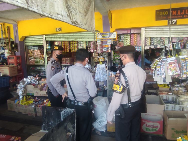 Polres Ciamis Polda Jabar Gelar Operasi Pekat Lodaya 2022 di pasar Imbanagara