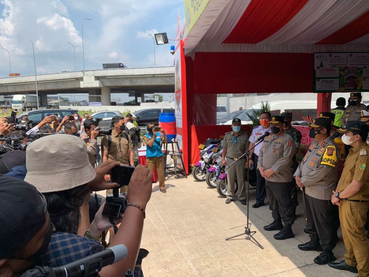 Tinjau Pos Pam, Polri Paparkan Upaya Wujudkan Mudik Aman dan Sehat