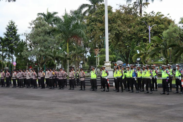 Ratusan Personel Gabungan Polres Ciamis Gelar Apel Siaga Pengamanan Jelang Malam Takbir