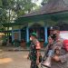 Personel Pelayanan Ops Ketupat Lodaya 2022 Himbau Warga Kawasan Obwis Situs Ciung Wanara Karangkamulyan