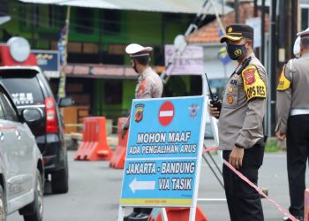 Kapolres Ciamis AKBP Tony Prasetyo Yudhangkoro SH S.I.K, M.T. Pantau Langsung Situasi Arus Lalin Diwilayah Simpang Tiga Bahagia Sindangkasih
