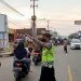 Personel Pos Pam Banjarsari Polres Ciamis Lakukan Pengaturan Arus Lalin Kawasan Alun Alun Banjarsari