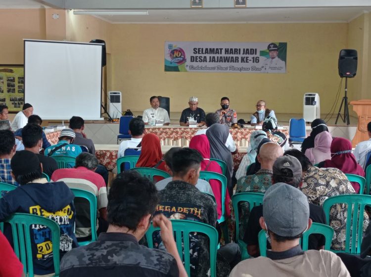 Bantuan Rumah tidak layak huni (Rutilahu) Provinsi Jawa Barat tahun 2022 di Aula Desa Jajawar