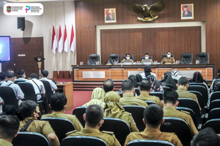 Bahas Kejelasan Nasib Honorer, Bupati Herdiat Terima Audiensi Paguyuban Honorer Ciamis
