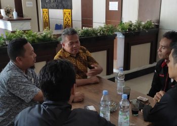 Lsm Pemuda Lakukan Hearing Dengan DPUPR Ciamis Terkait Rekontruksi Jalan Entrong – Kalijati
