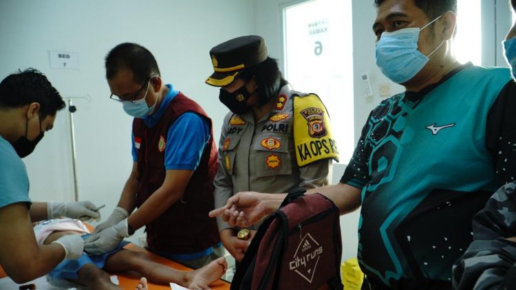 Sambut Hari Bhayangkara Ke-76, Polres Banjar Gelar Khitanan Massal