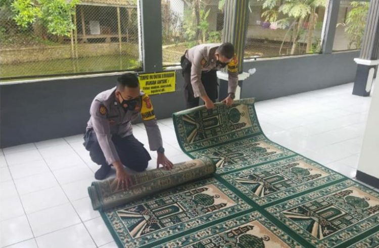 Memperingati Hari Bhayangkara ke 76 Polres Ciamis Laksanakan Bakti Sosial Religi