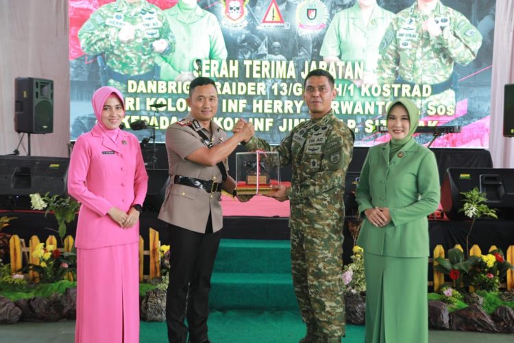 Kapolresta Menghadiri Serah Terima Jabatan Komandan Brigif Raider 13 Galuh 1 Kostrad