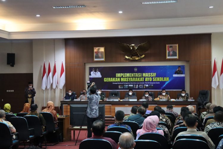 Giatkan Program Gemas, Ini Kata Bupati Ciamis : Jangan Malu dan Jangan Minder Belajar di PKBM