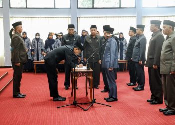Lantik 6 Pejabat Pimpinan Tinggi Pratama, Bupati Ciamis : Jaga Integritas dan Loyalitas serta Komitmen terhadap Tugas
