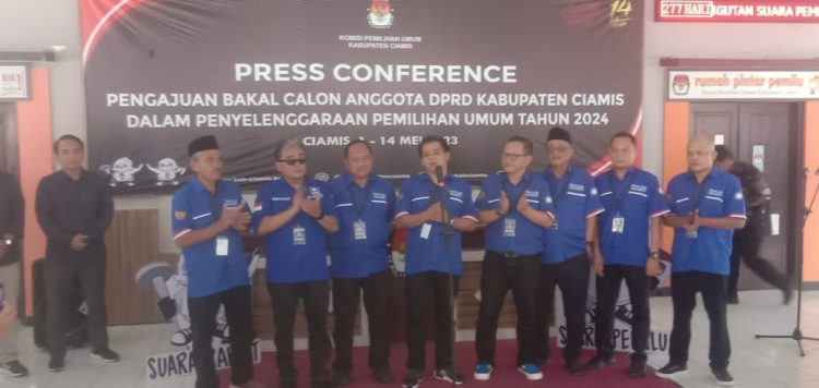 DPD PAN Ciamis Serahkan Berkas Pencalonan Bacaleg DPRD 2024 ke KPU