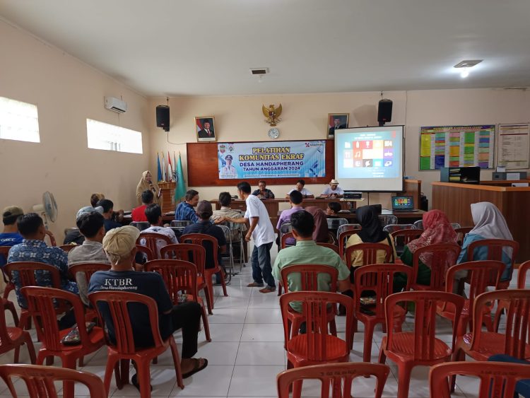 Desa Handapherang Ciamis Dorong Ekonomi Kreatif Lewat Pelatihan Komunitas Ekraf