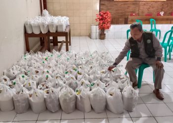 BAZNAS Ciamis Melalui UPZ Desa Laksanakan Kegiatan Santunan Ramadhan untuk Imam Tajuk, Guru Ngaji, Dan Kolektor infaq di Desa Bojongmengger