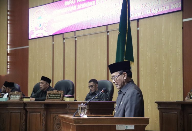 Bupati Ciamis Sampaikan Jawaban Dan Pandangan Umum Fraksi DPRD Terkait Raperda APBD Perubahan Tahun 2025