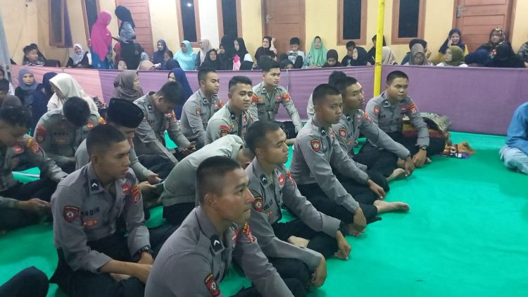 Sinergi Polisi dan Komunitas Sosial, Squad Hijrah Santuni Ratusan Anak Yatim di Tasikmalaya