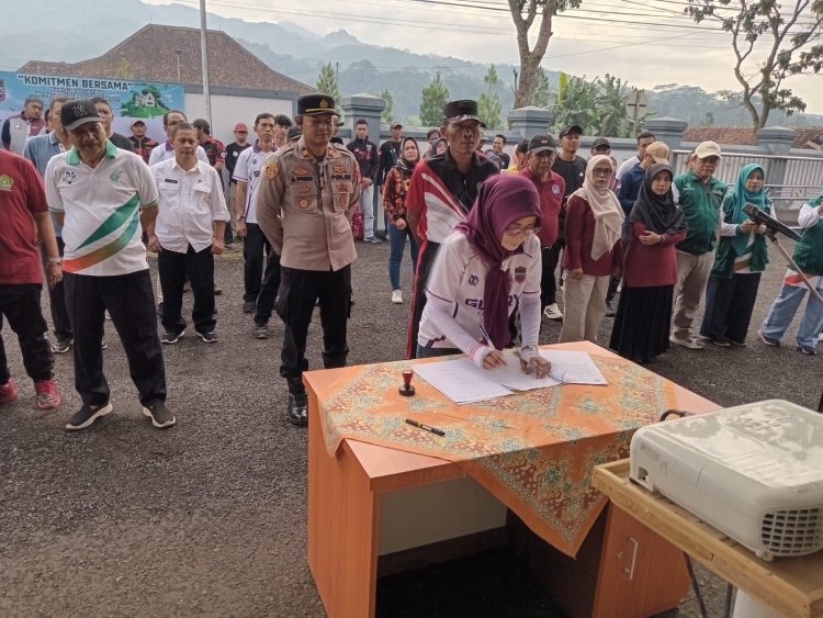 Apel Siaga Korve Serentak, Kecamatan Cihaurbeuti Tegaskan Komitmen Ciamis Bersih
