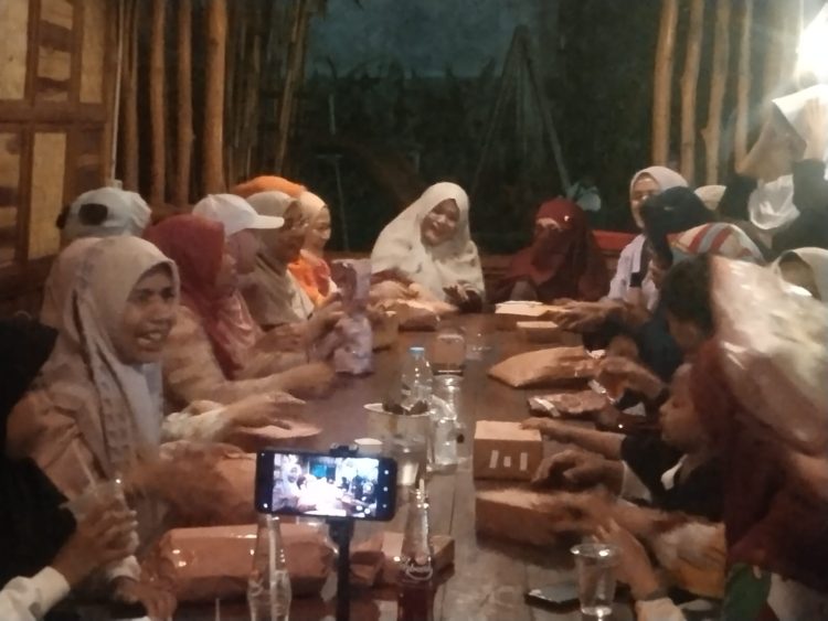 Bukber Bareng, Haneutkeun Deui Silaturahmi , Alumni MTSN Rarangjami 2 Angkatan 2003 Ngariung Sanggeus Lila Teu Papanggih