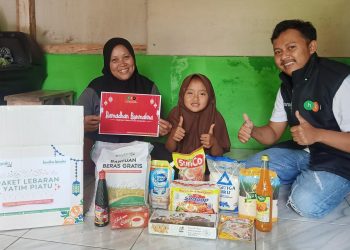 Menjelang Lebaran, Senyum Anak Yatim Mekarmulya Terpancar Berkat Kepedulian Petani Kampung Kawung