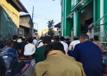 Harmoni Idul Fitri di Tasikmalaya: Ribuan Warga Gunung Kijulang dan Gunung Huma Bersatu dalam Khidmat dan Kebersamaan