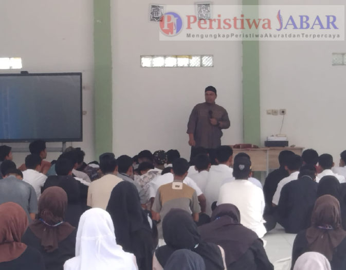 Ramadhan Penuh Makna di SMKN Parungponteng: Perkuat Iman, Bangun Karakter dan Kepedulian Lingkungan