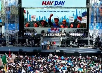 Lautan Buruh Padati Monas! May Day 2026 Bergema, Tuntutan Kesejahteraan Menggema Keras