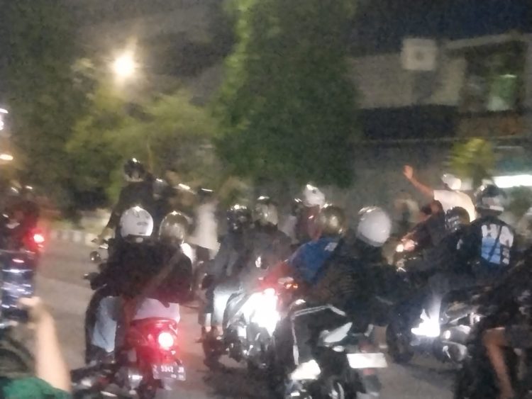 Kota Tasikmalaya Ricuh: Kompoy Kemenangan Persib di Jalur HZ Depan Padayungan Ganggu Pengguna Jalan, Risna: Ini Bukan Bobotoh, Tapi Geng Motor Berkedok