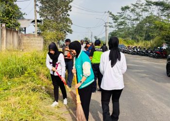 Jumsih Serentak di Jalan Mangin, Pemkot Tasikmalaya Perkuat Budaya Bersih dan Gotong Royong