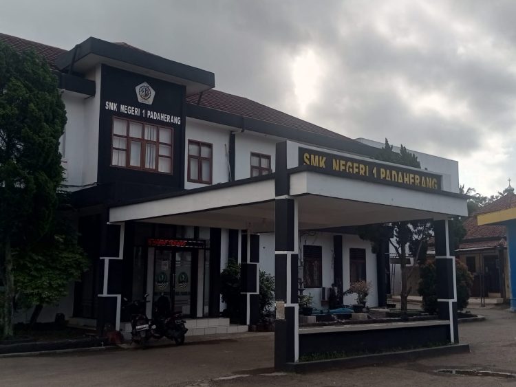 SMKN 1 Padaherang Optimalkan Pelayanan SPMB, Pastikan Seleksi Sesuai Sistem