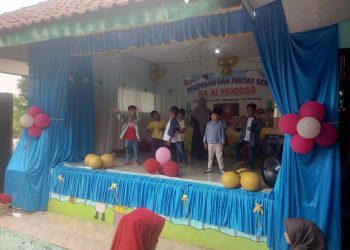 Pelepasan Siswa RA Al Muqdar Berlangsung Meriah, Pentas Seni Tampilkan Kreativitas Anak