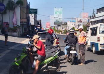 Petugas Parkir di Tasikmalaya Keluhkan Sistem Pengelolaan Pihak Ketiga, Soroti Minimnya Fasilitas Kerja