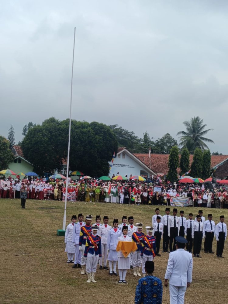 Swadaya Warga Semarakkan HUT ke-81 RI, Kepala Desa Karang Mekar: Semangat ’45 Masih Hidup