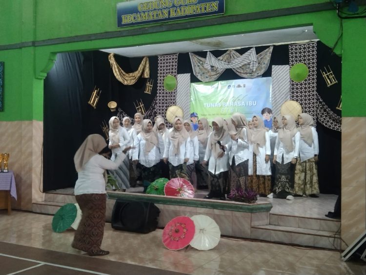 FTBI kecamatan Kadipaten Kabupaten Tasikmalaya Jadi Ruang Generasi Muda Ngamumule Basa Sunda