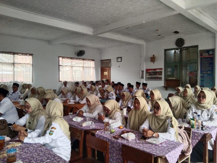 72 Guru dan Kepala Sekolah di Pagerageung Ikuti Pembinaan, Perkuat Kompetensi dan Etos Kerja Demi Kemajuan Pendidikan